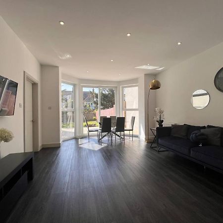 Star London Finchley Road 3-Bed Oasis With Garden Aparthotel Exterior photo